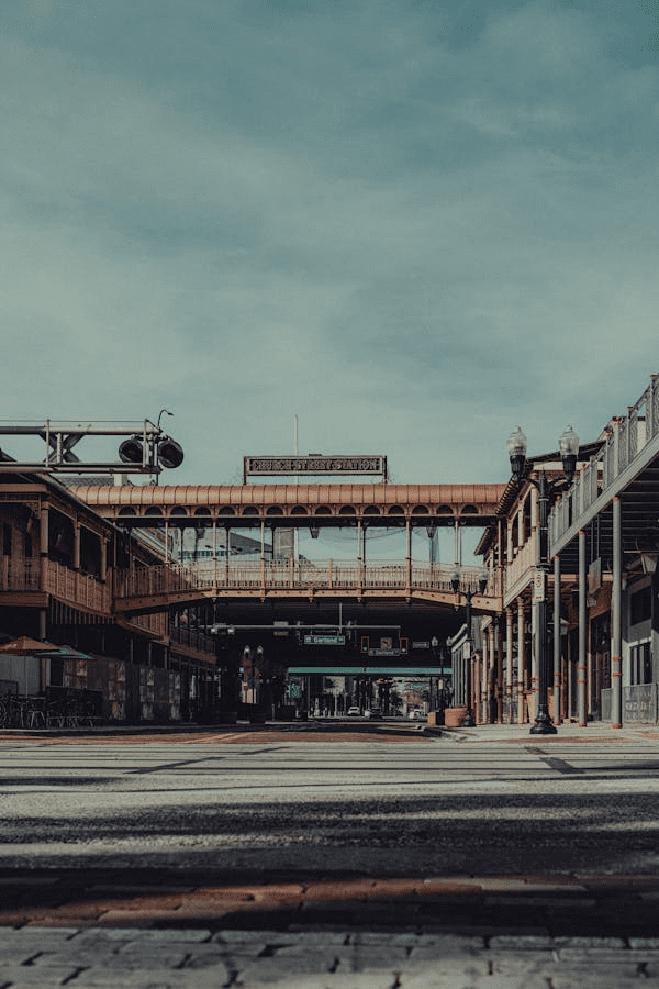 a train station in Orlando, FL